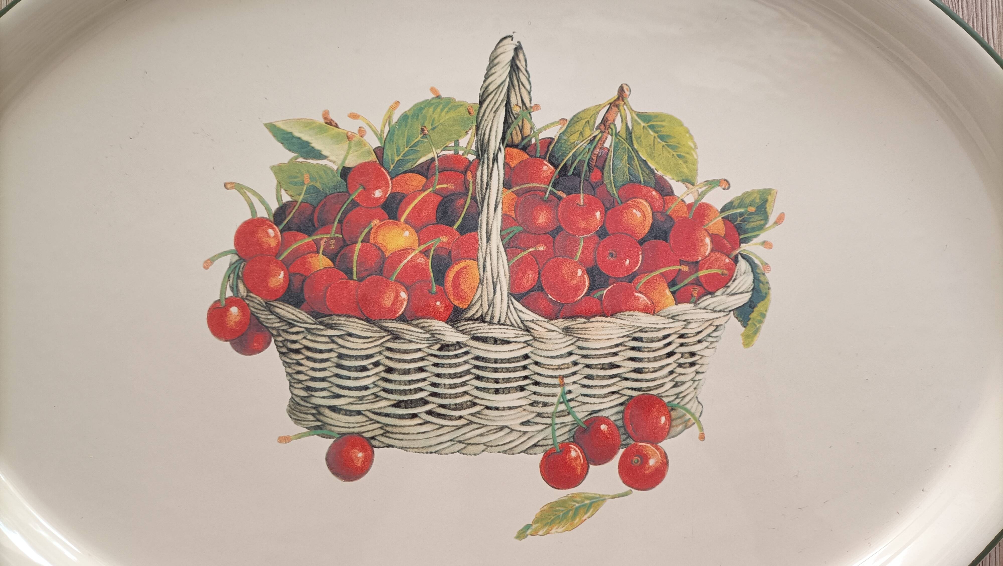 Plat de service ovale rétro décor panier de cerises