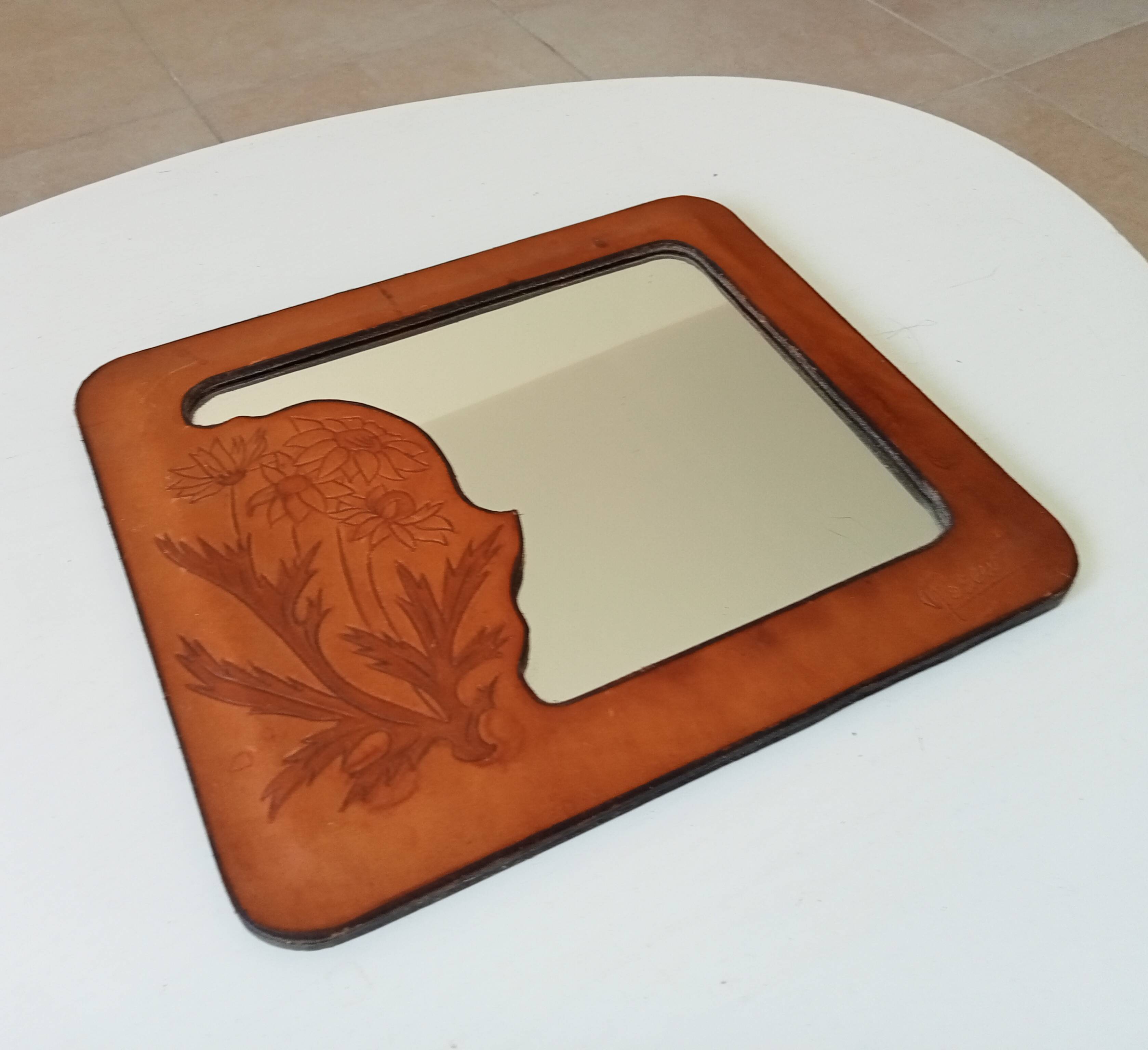 Vintage 70s mirror in wood and leather