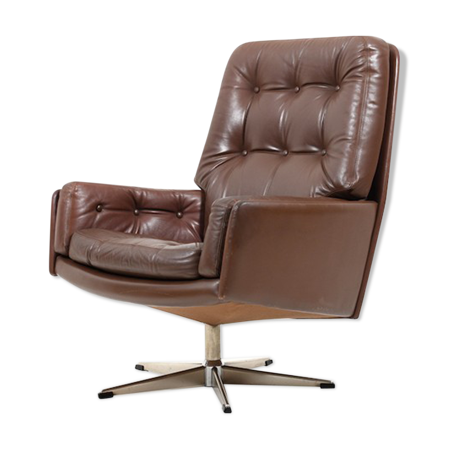 Danish swivel lounge chair in brown leather