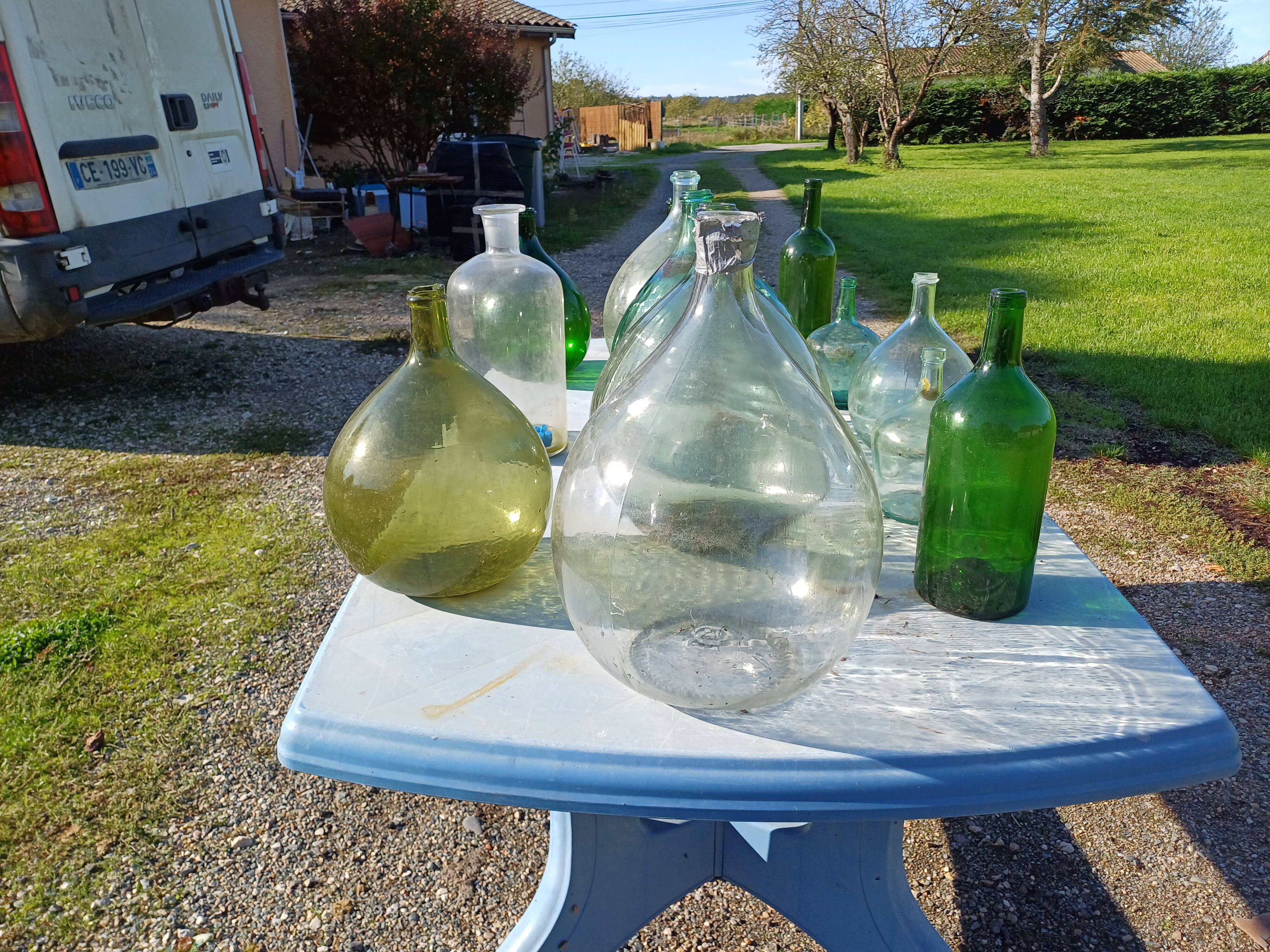 Lot de 13 Dames Jeanne , Bouteilles , Flacon verre Anciens