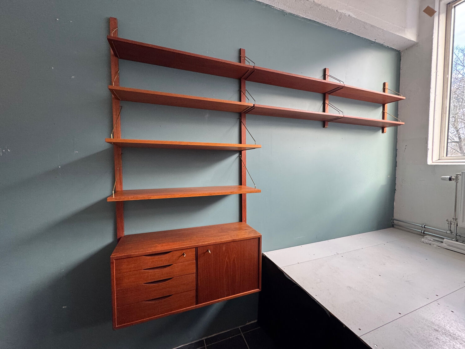 Unité murale modulaire en teck vintage scandinave “Veggen De Luxe”, Norvège