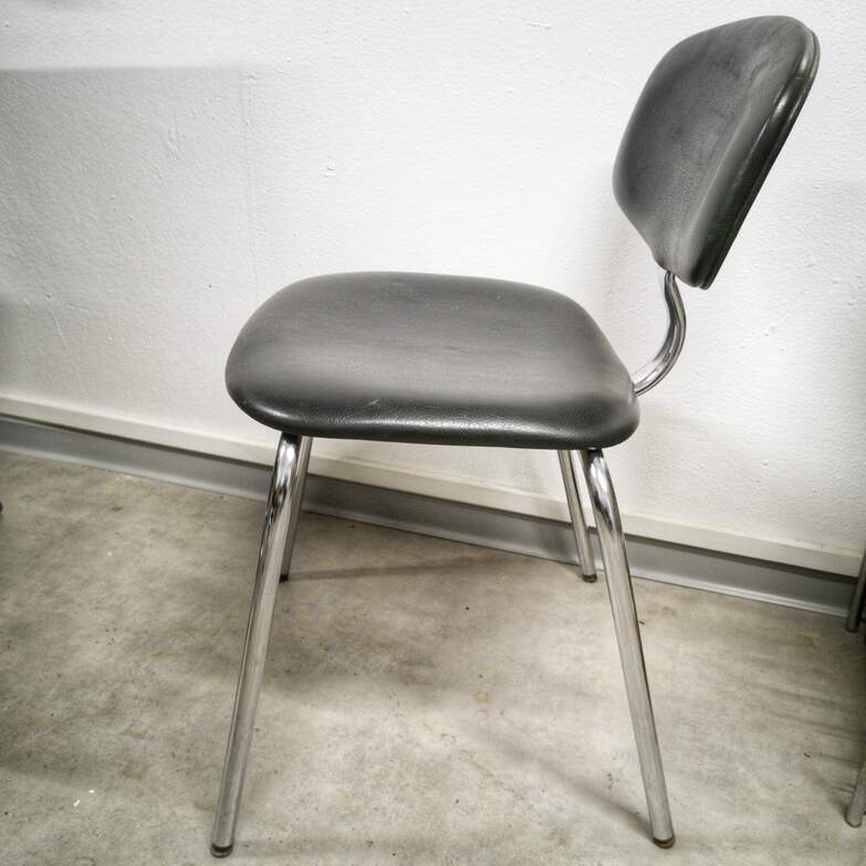 Vintage strafor chair
