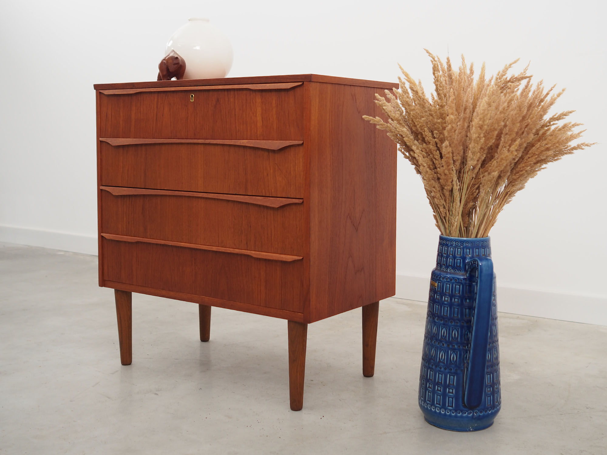 Teak chest of drawers, Danish design, 1970s, made in Denmark