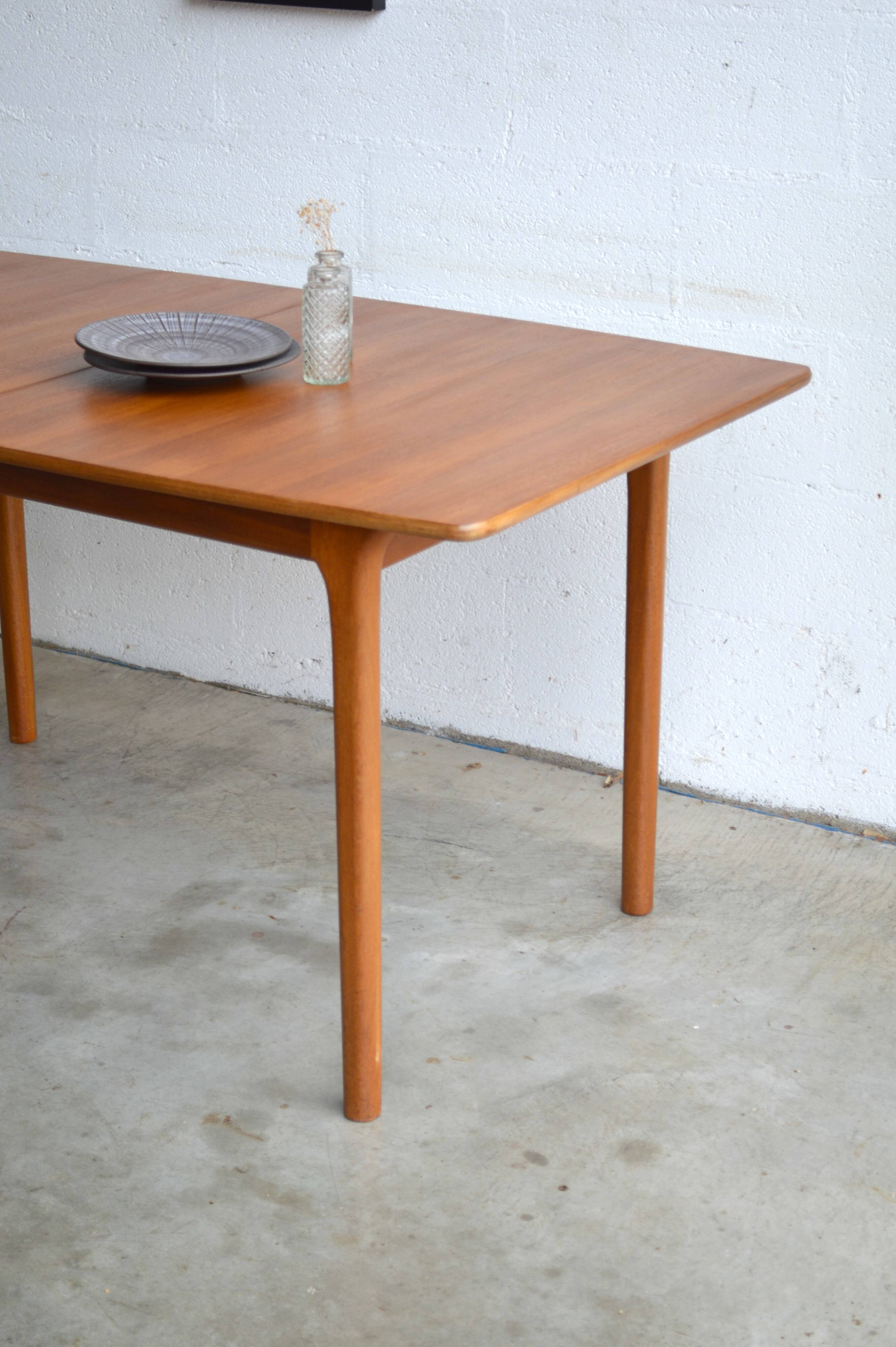 Dining table by McIntosh with a butterfly extension 147cm
