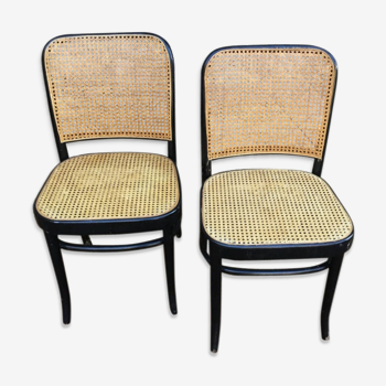 Paire de chaises Thonet 811