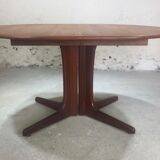 Scandinavian oval table in teak from the 1970s