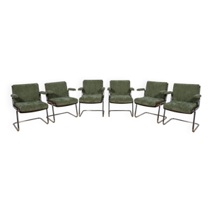 Chaises en chrome et