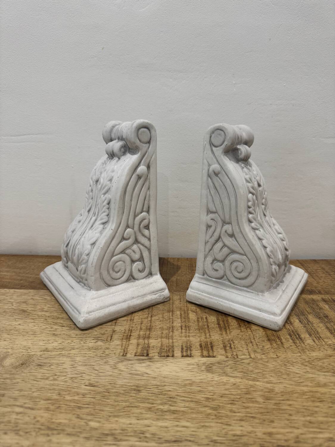 Lot of vintage bookends