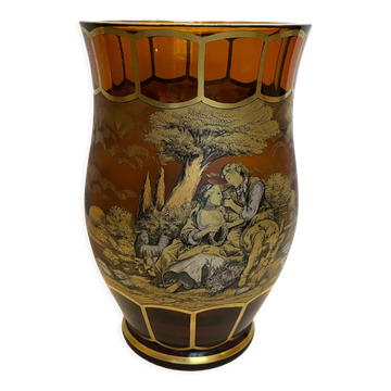 Vase en verre peint