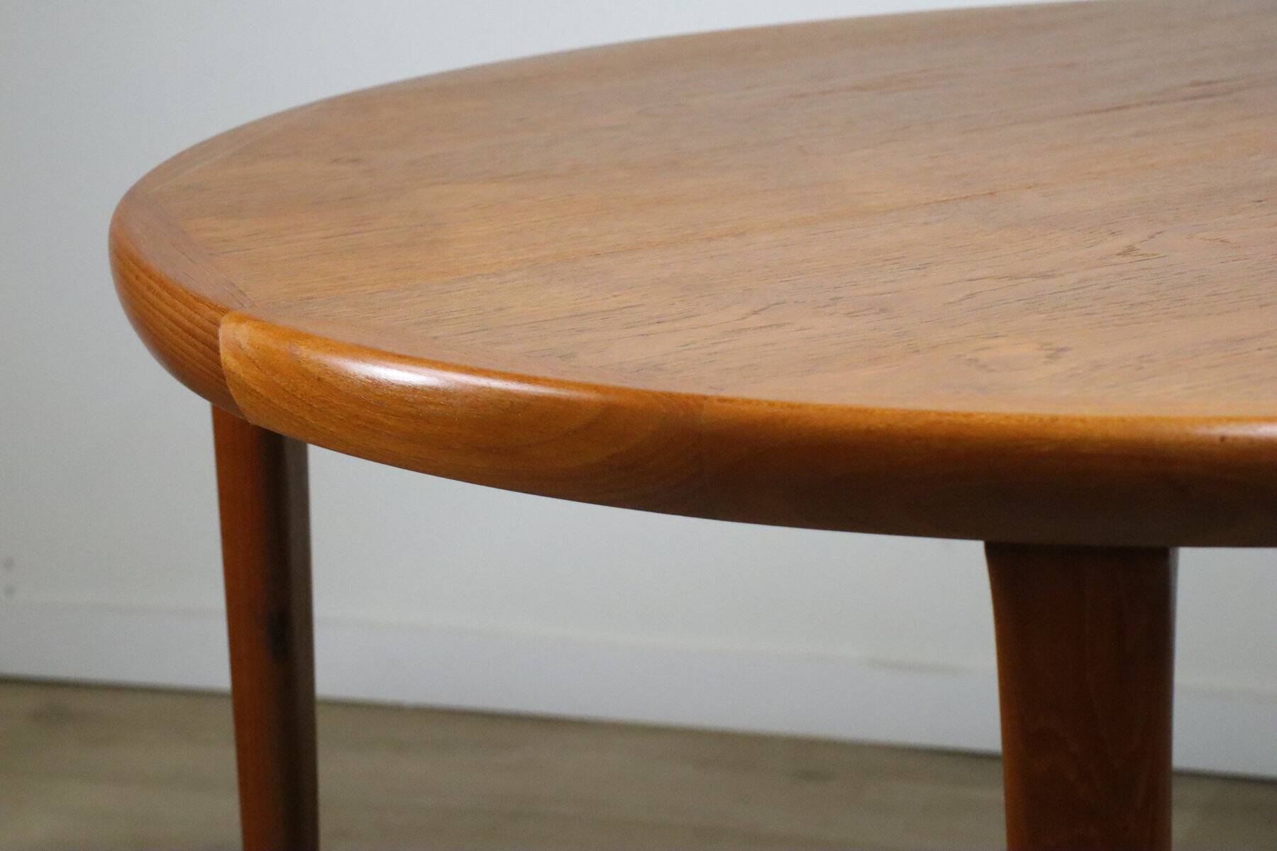 VV Mobler Spottrup Scandinavian extendable teak table, 1960