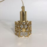 Deux suspensions en laiton doré et cristal, de Palwa, design 1960