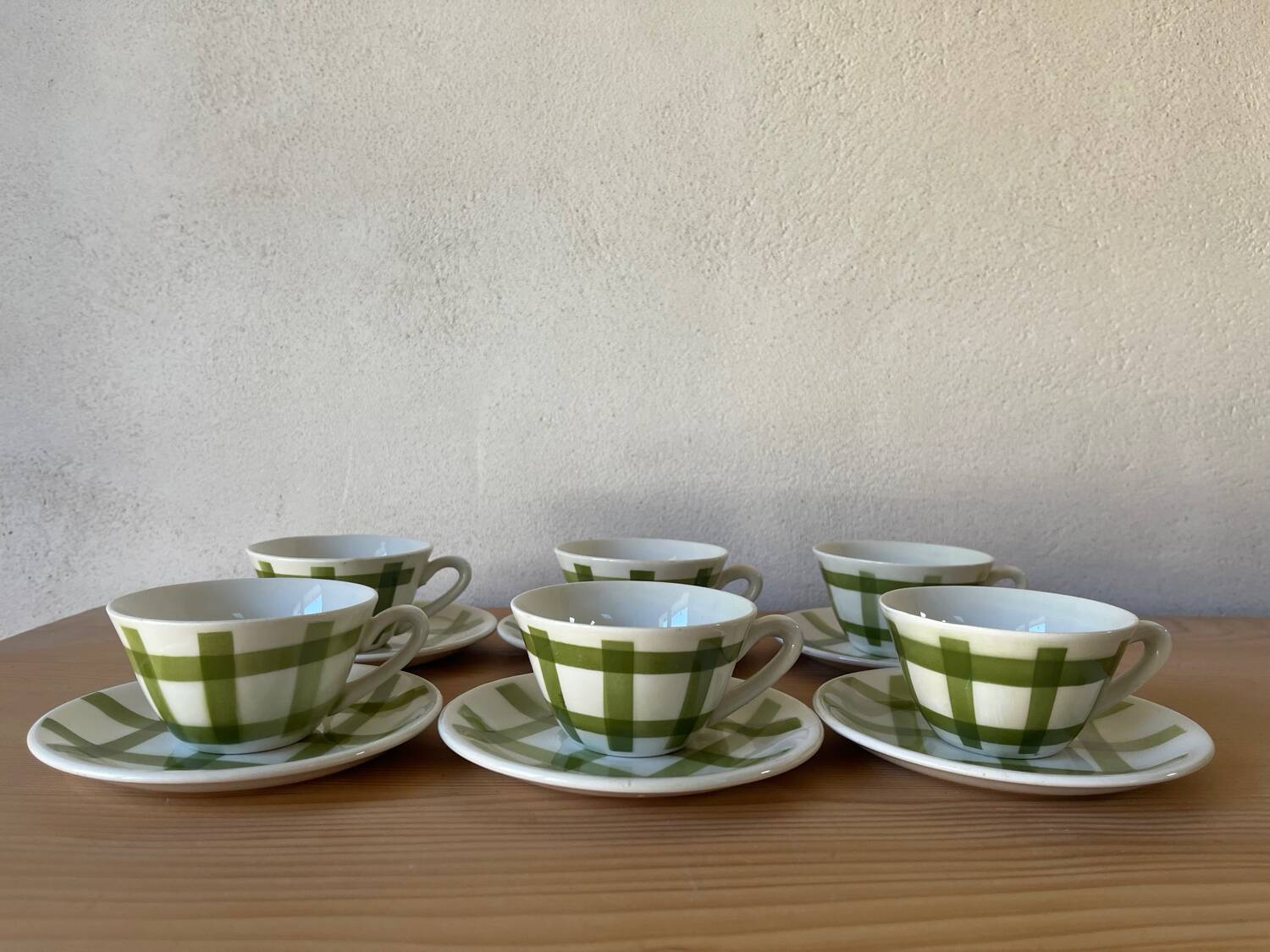6 green and white checked coffee cups Moulin des Loups