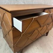 Contemporary chest of drawers