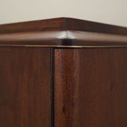Enfialde en noyer, design danois, années 1960, production : Danemark