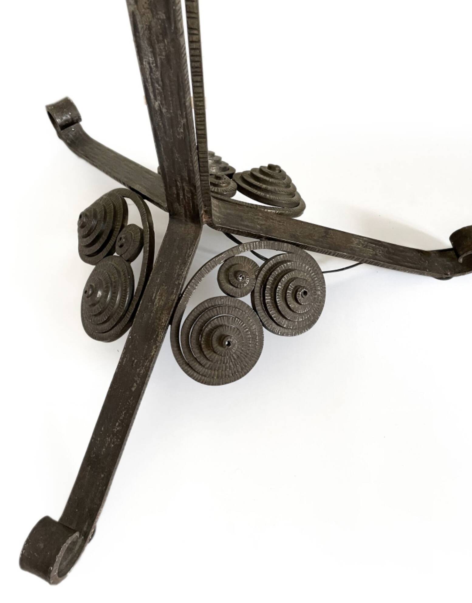 Large art deco floor lamp in wrought iron and white pressed molded glass (height 211 cm)