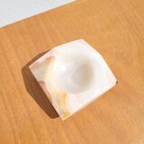 Vintage ashtray in diamond-shaped onyx