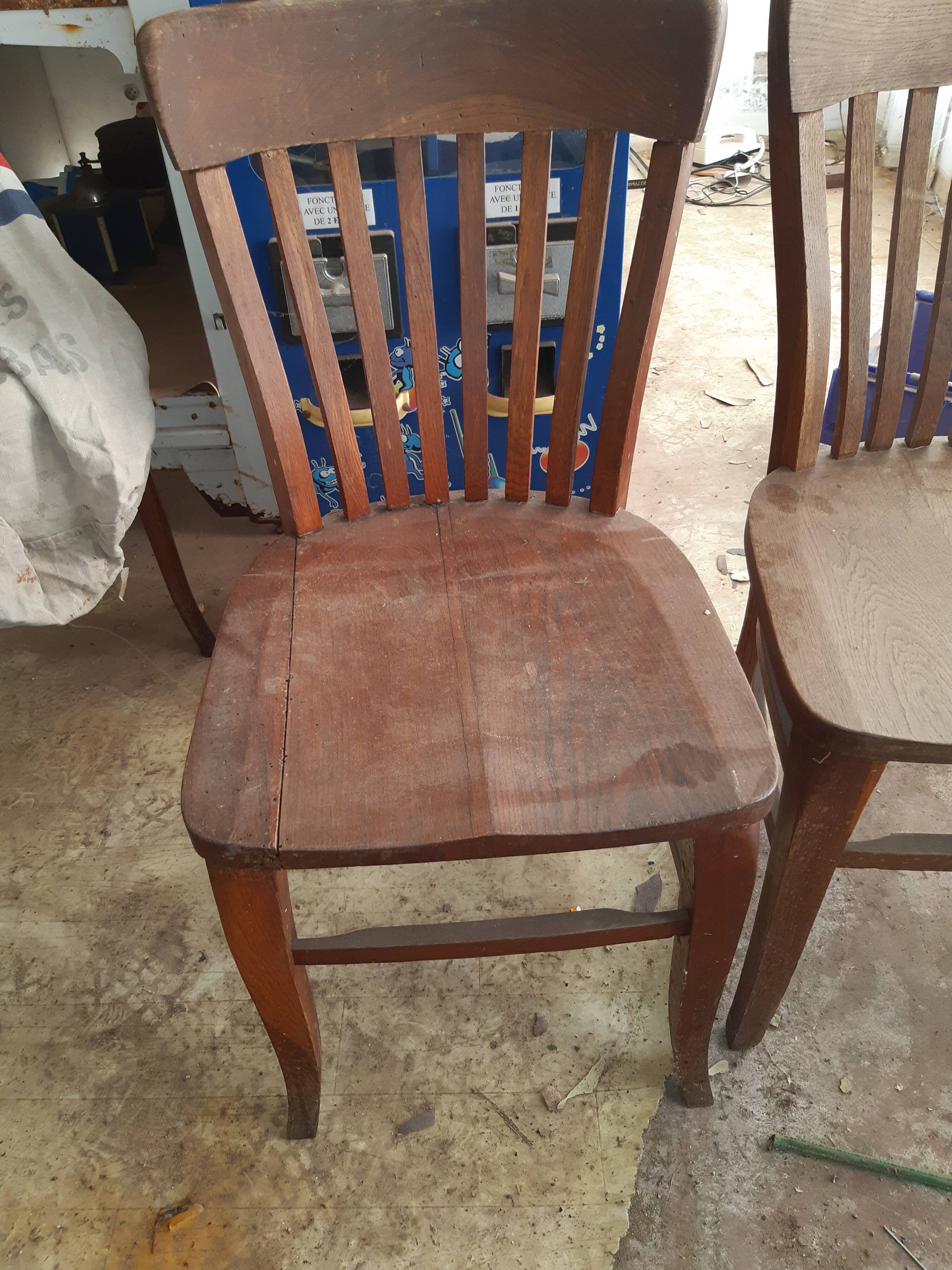 Lot of 3 bistro chairs