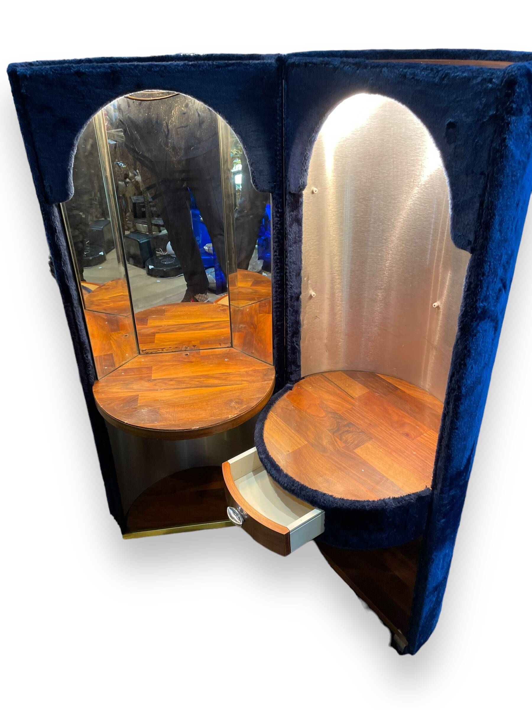 Cylindrical Dressing Table Roche bobois 70