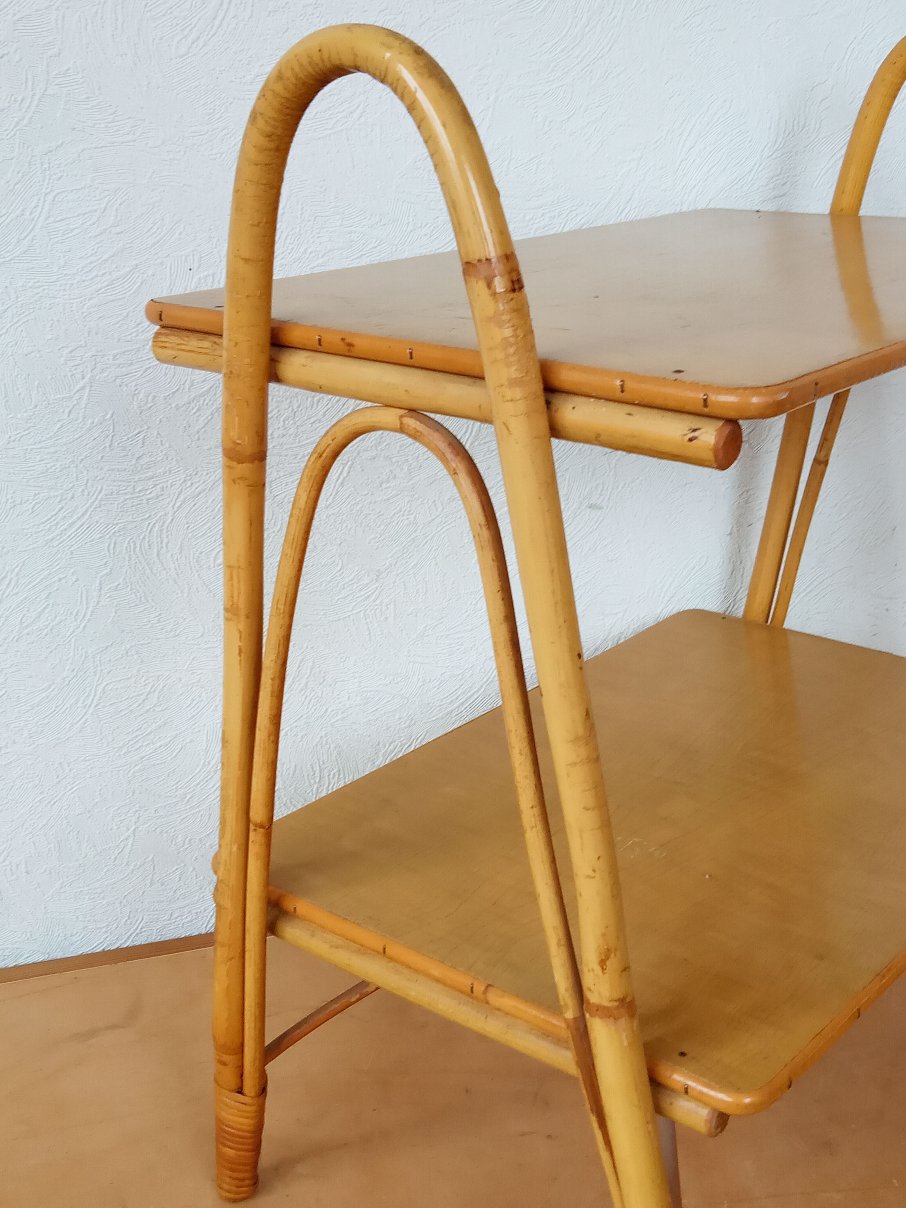 Rattan side table 50s