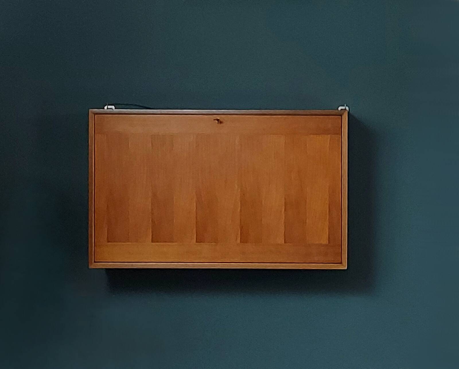 Meuble en teck, barre suspendue, Danemark 1960