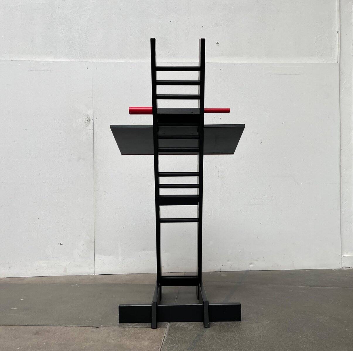 Postmodern standing desk by Holznest Design