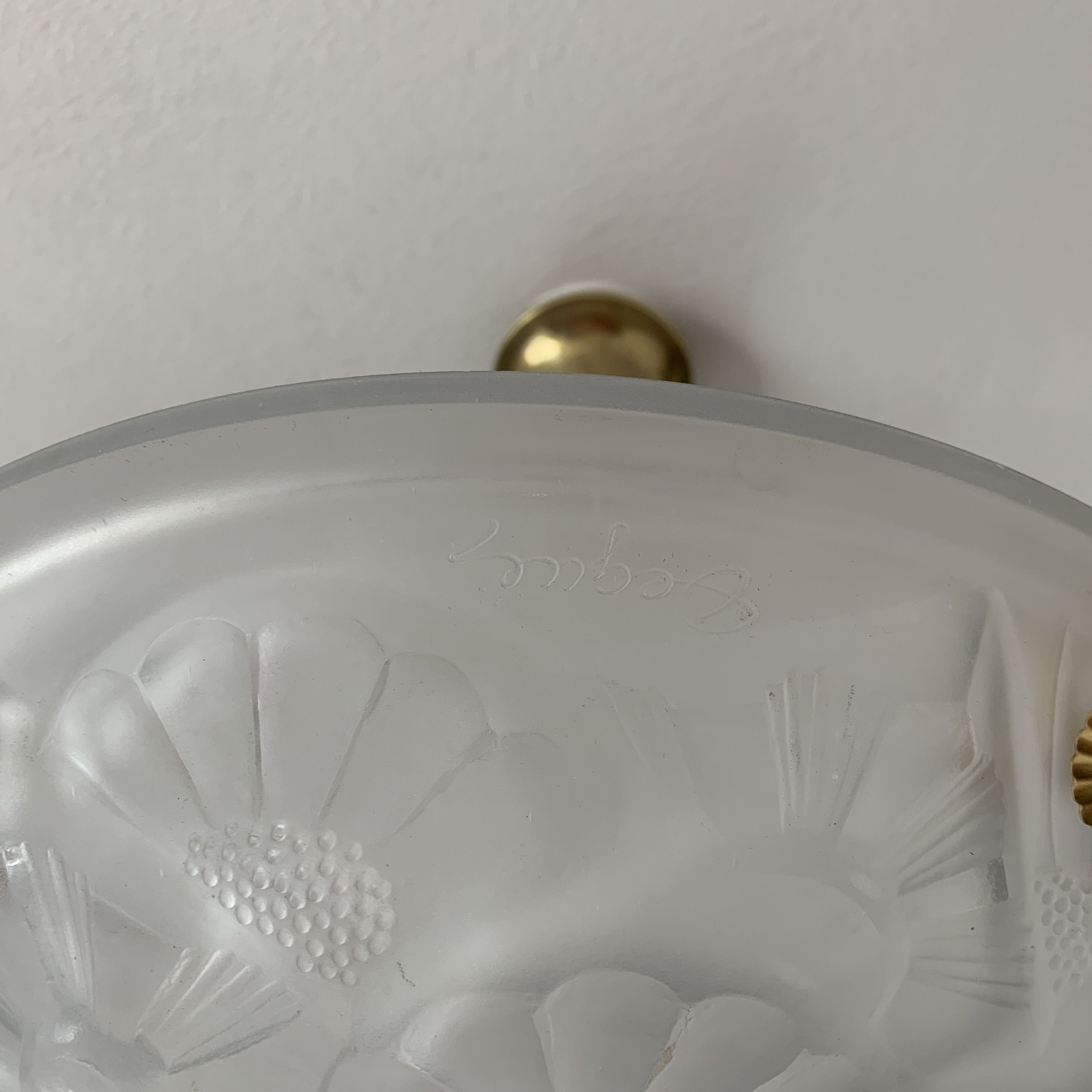 Art Deco vasque in transparent pressed glass DEGUE Paris France 1930