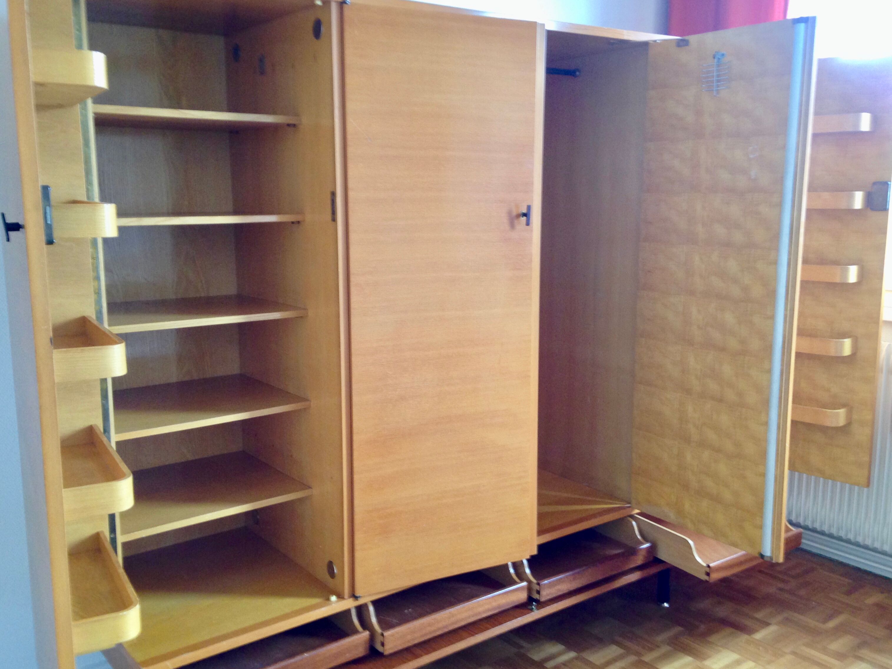 Armoire en frêne doré Guermonprez 4 portes 1950