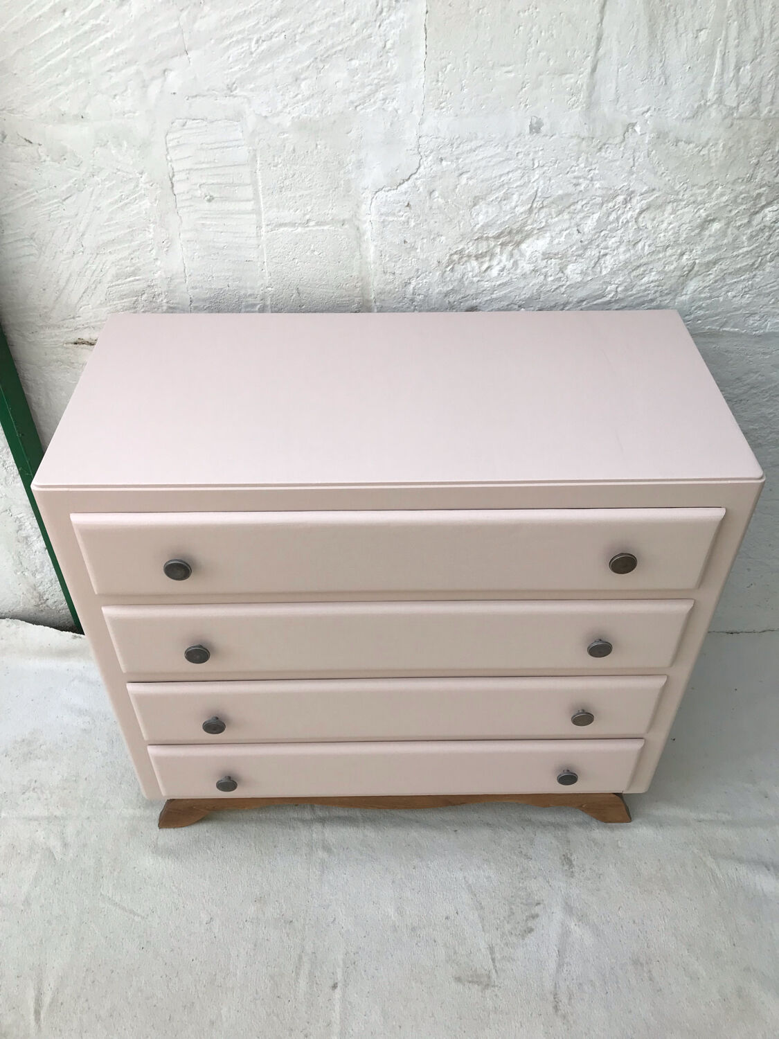Art deco chest of drawers
