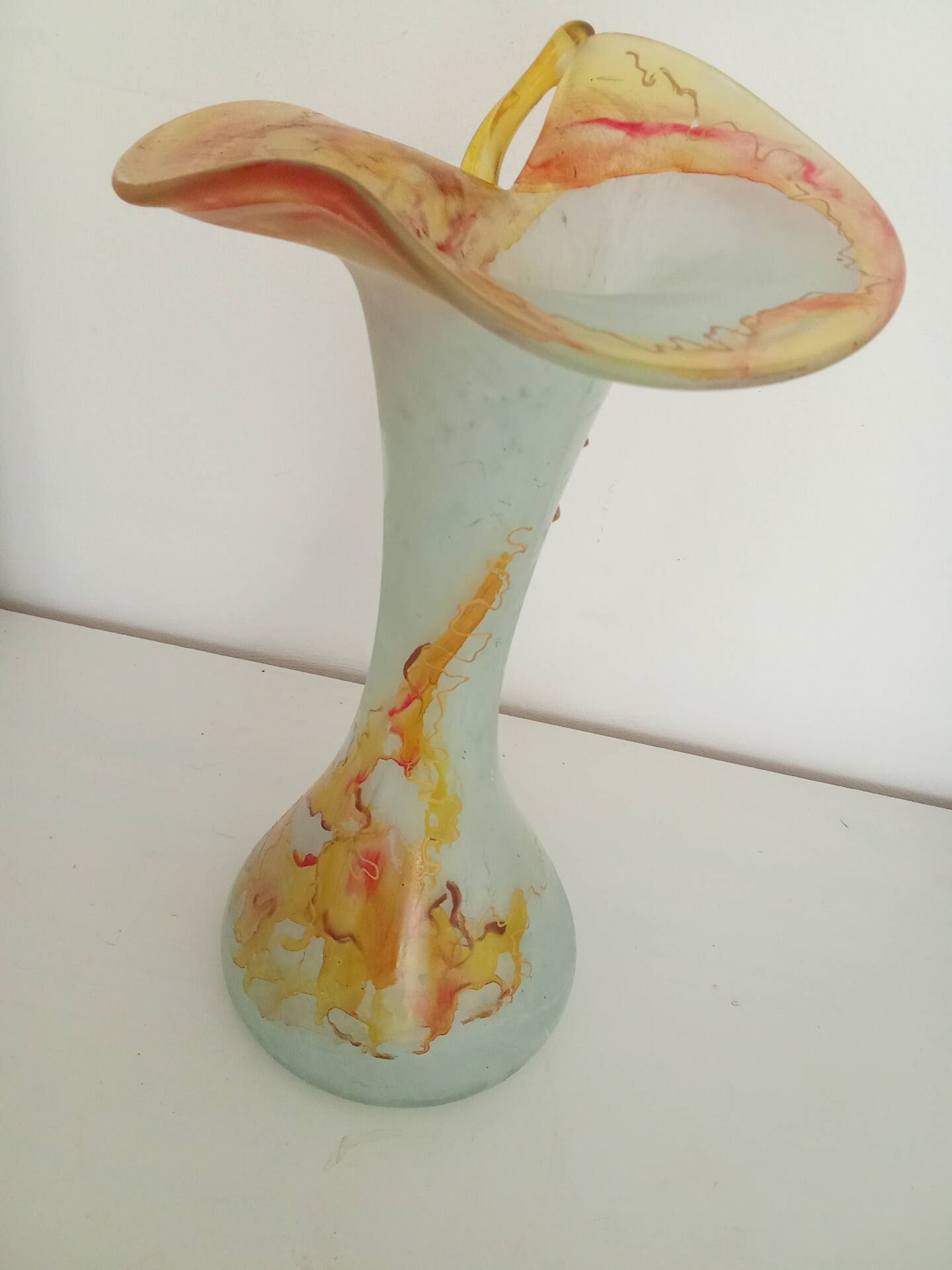 Vase en pâte de verre