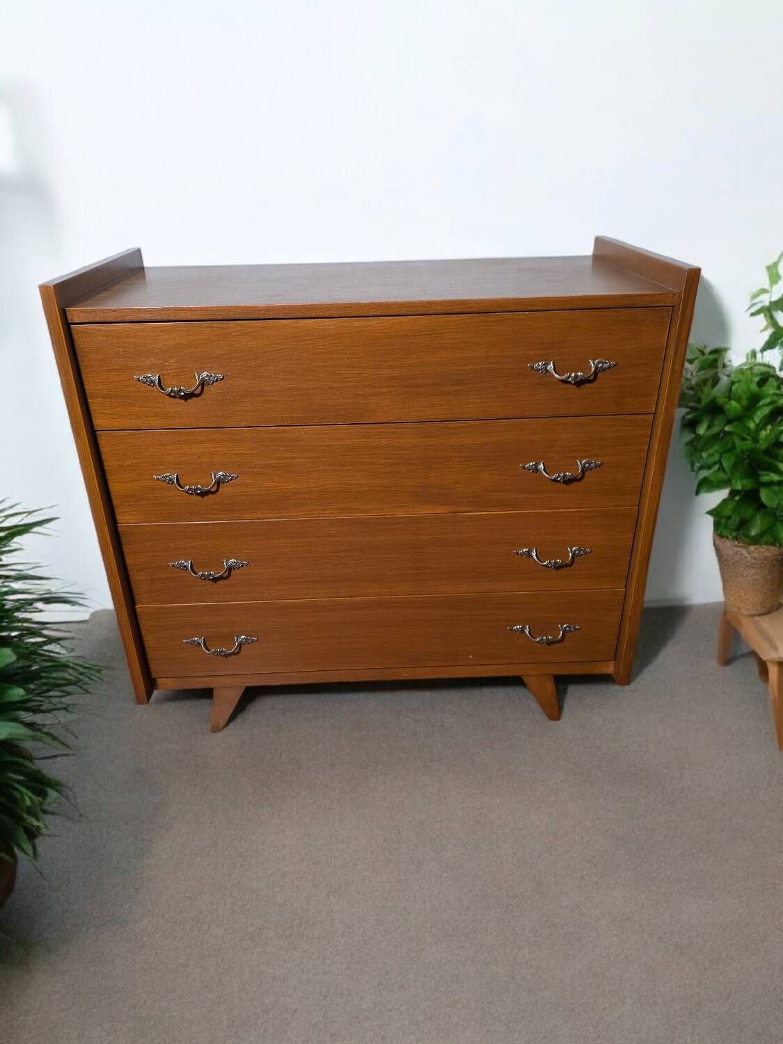Commode vintage en chêne des années 60