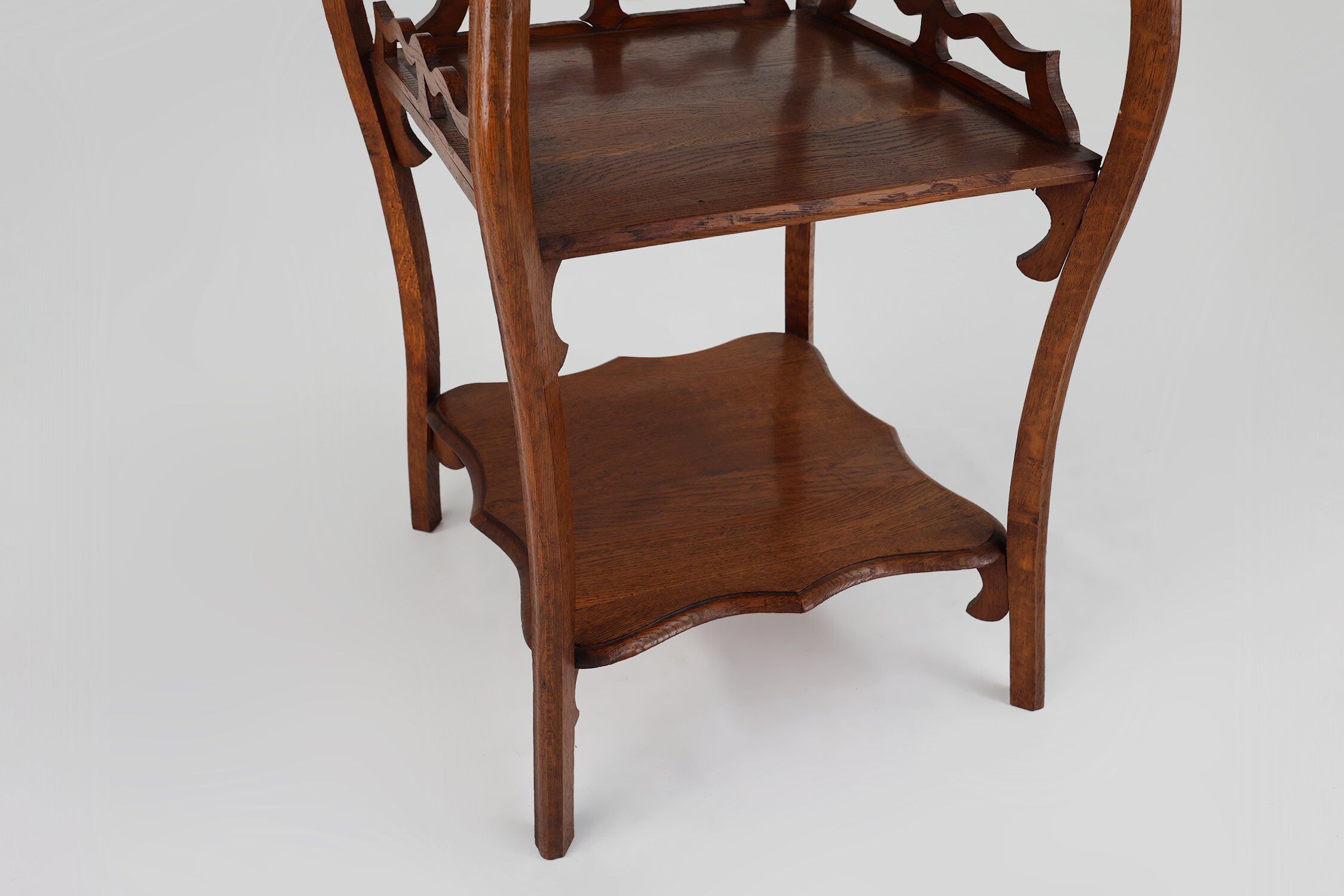 French Art Deco Side Table in Full Oak, 1920