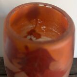 Pair of antique vases decorated with holly (early 20th century)