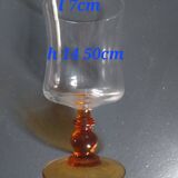 7 verres à pied ambrés vintage