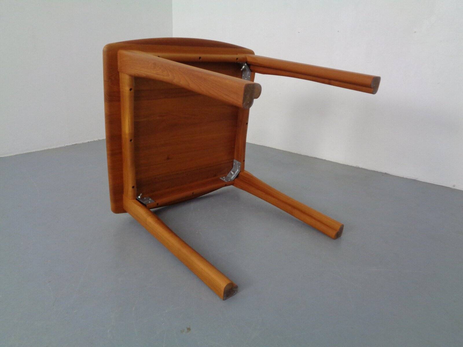Small teak dining table from Dyrlund, 1970s