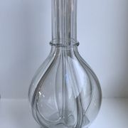Carafe à liqueur à compartiments en verre moulé début XXème