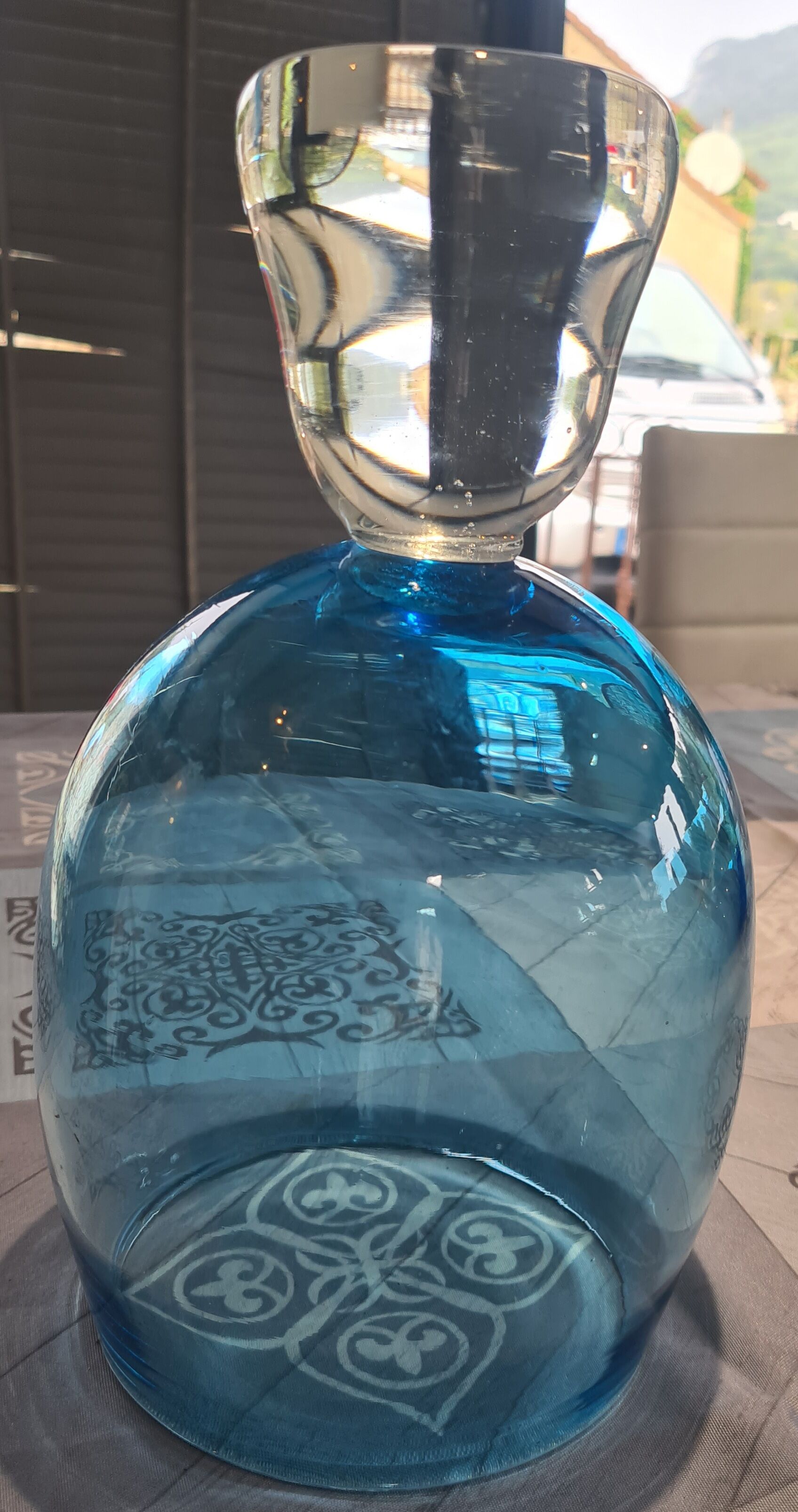 Blue glass vase design