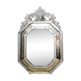 Venitien mirror with a pediment 94x138cm