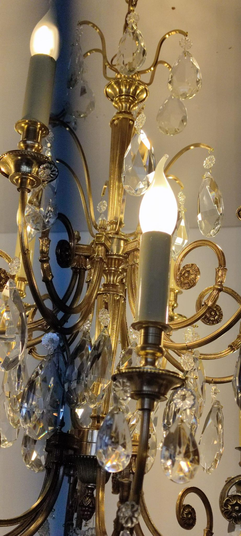 Crystal and bronze chandelier 12 arms of light