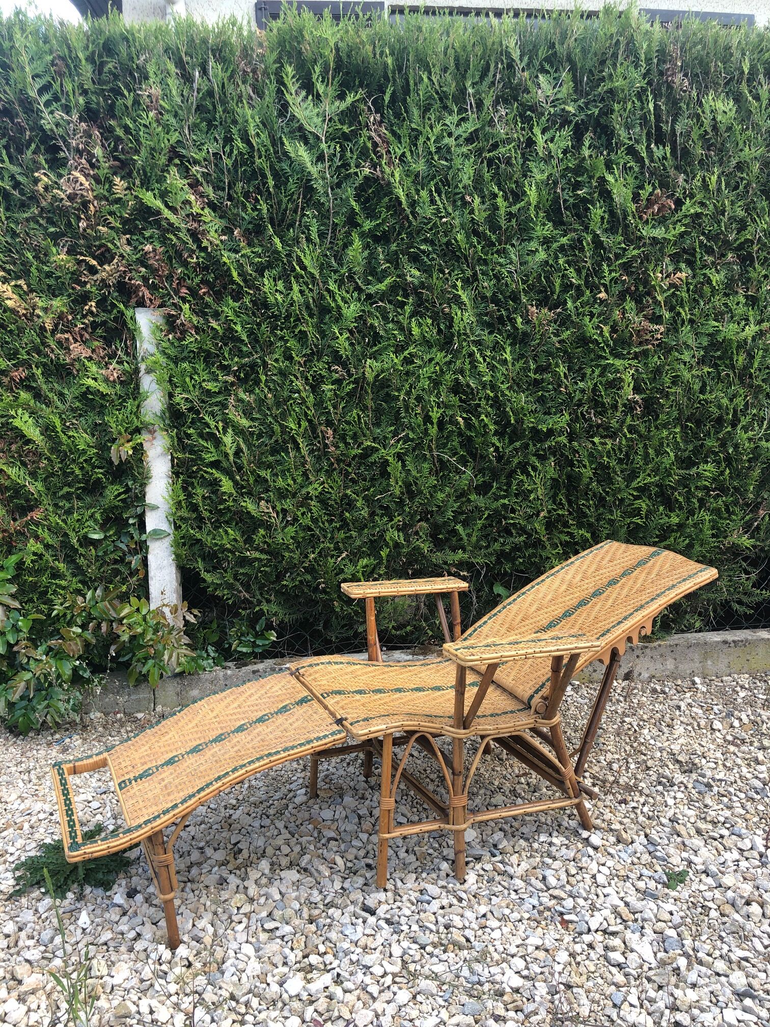 Rattan lounger with foot rest