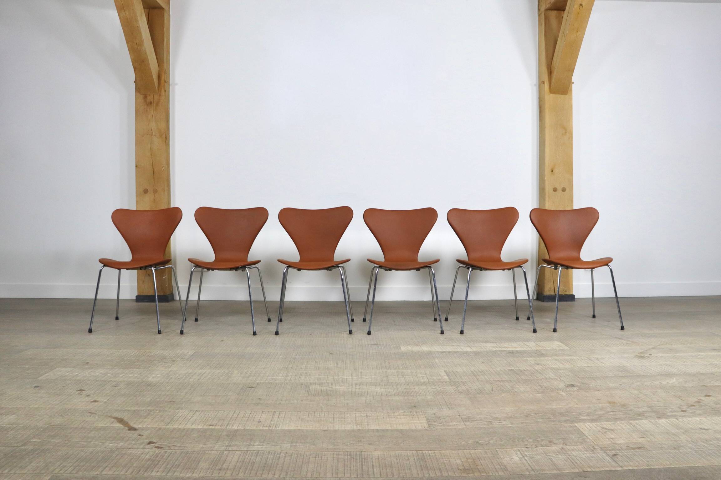 Ensemble de 6 chaises de salle à manger Butterfly en cuir cognac par Arne Jacobsen pour Fritz Hansen, Danemark 1979