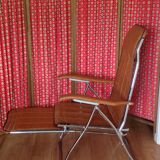 Vintage leather lounge chair