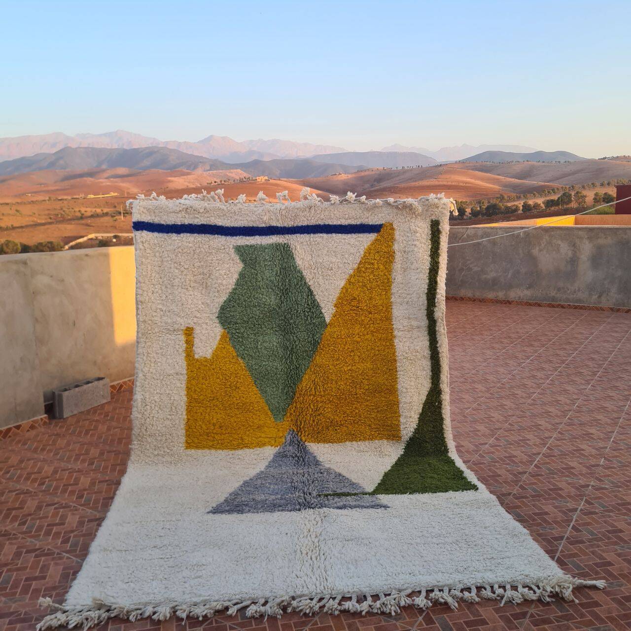 Handmade Moroccan Berber rug 300 x 200 cm