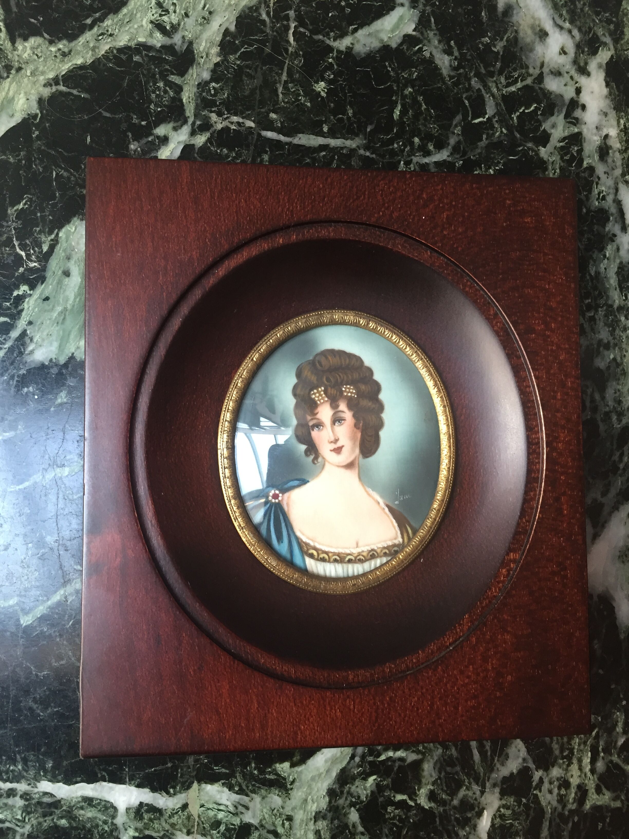 Miniature on ivory - young woman Empire era - Signed Jan