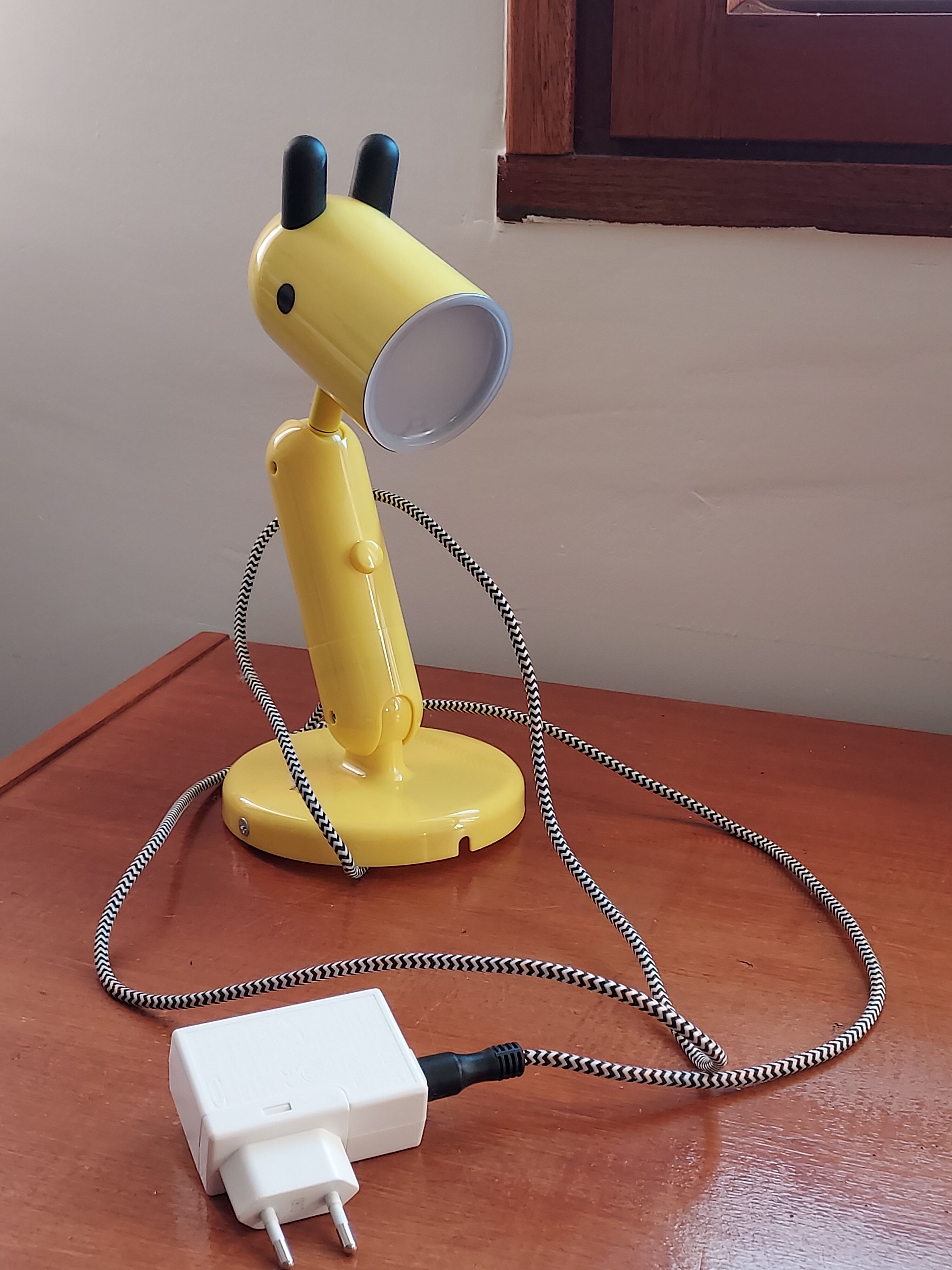 Ikea lamp applies Kruj yellow