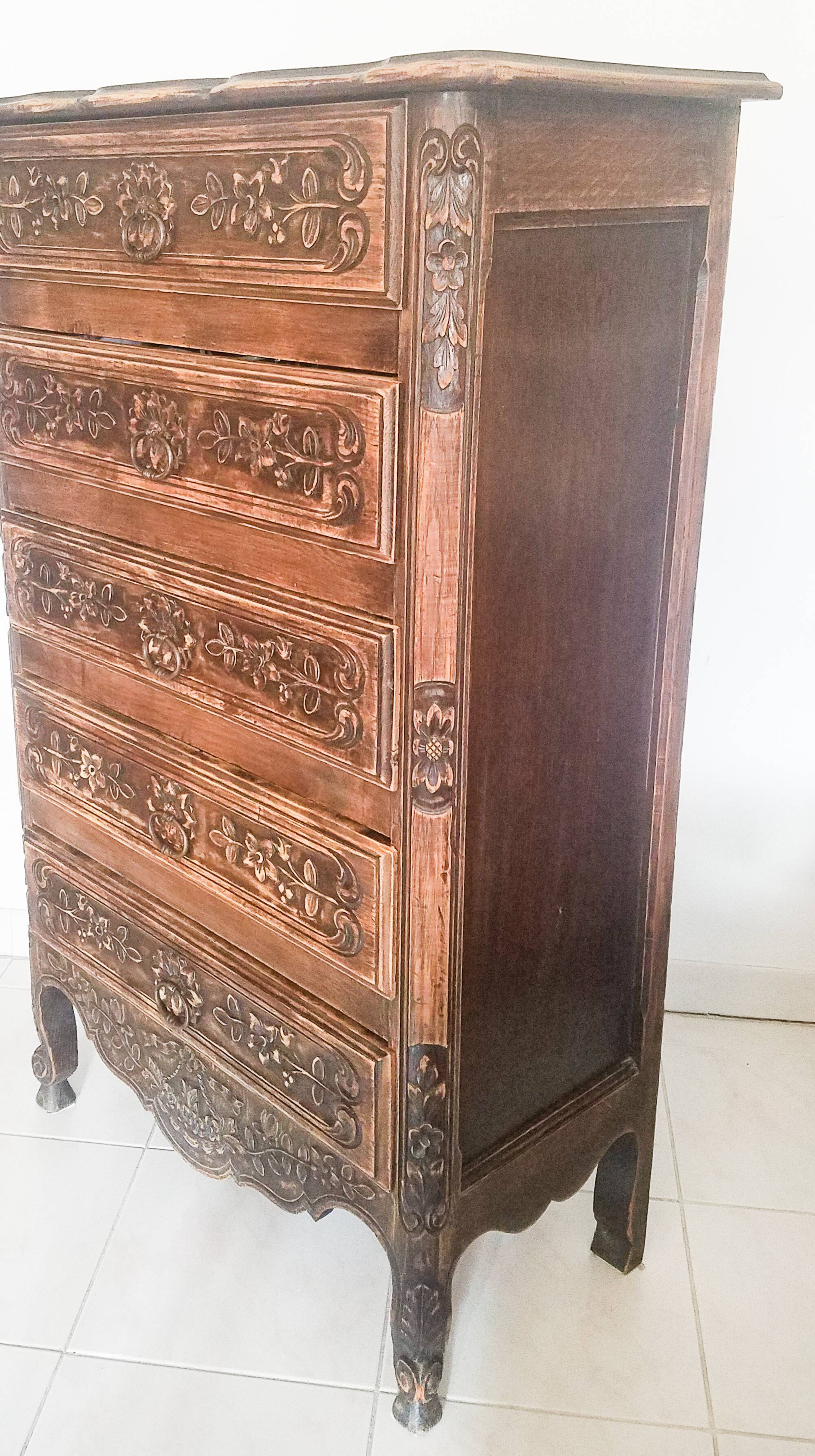 High Louis XV Provençal style chiffonier from Arles