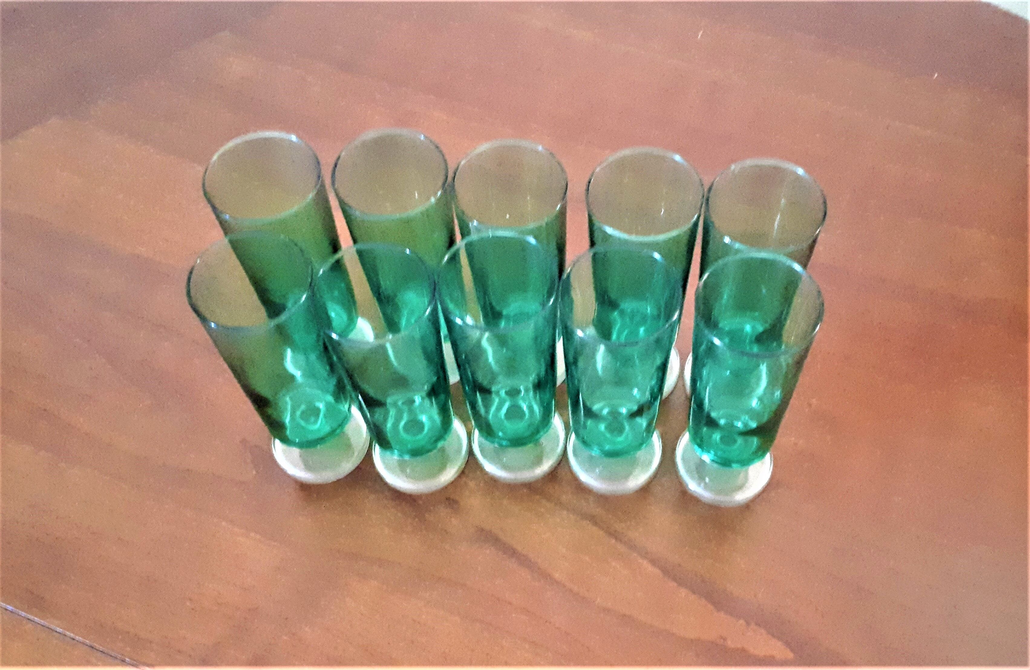 Set of champagne flutes
