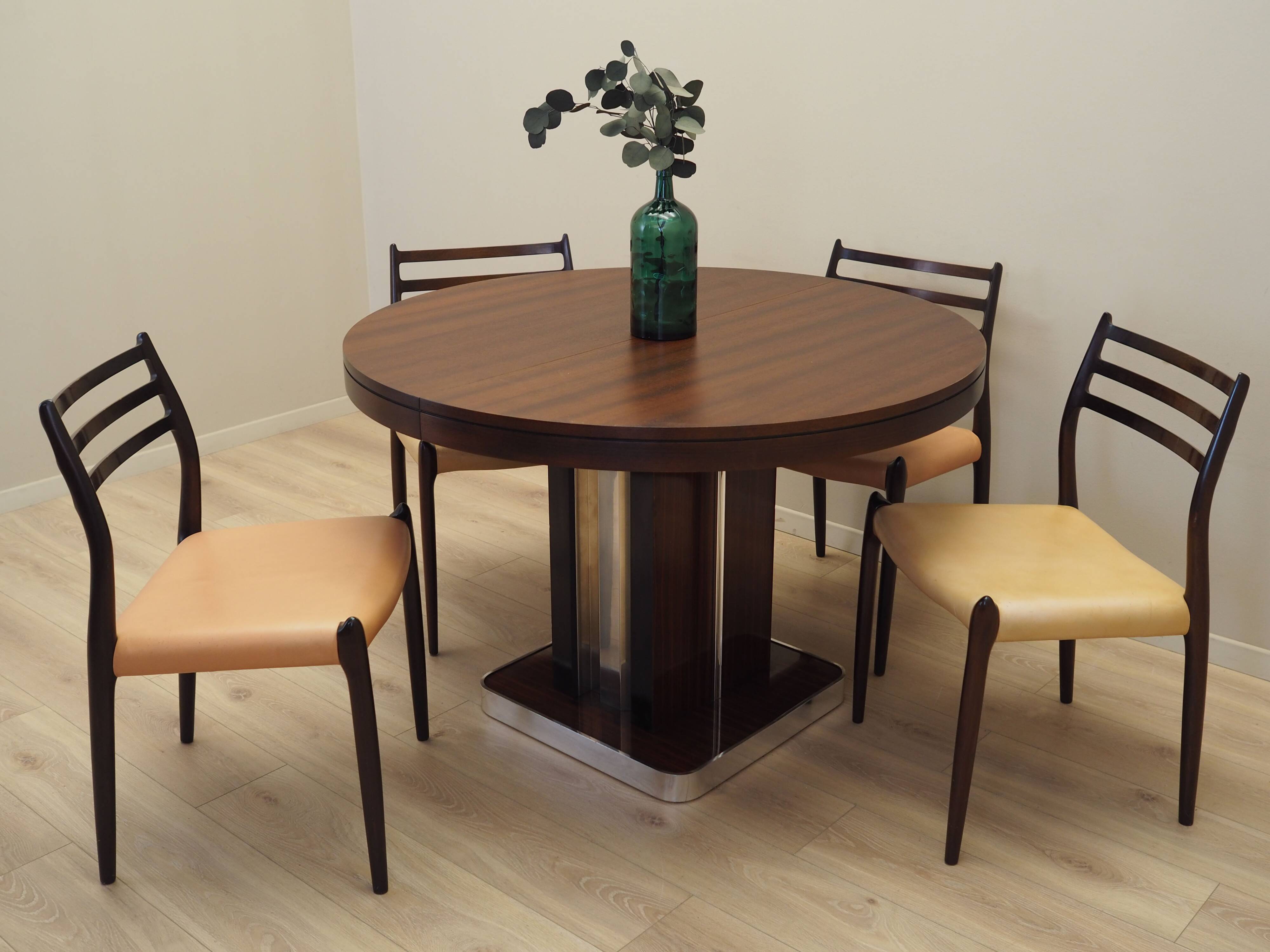 Round mahogany table, Italian design, 1970s, production: Italy