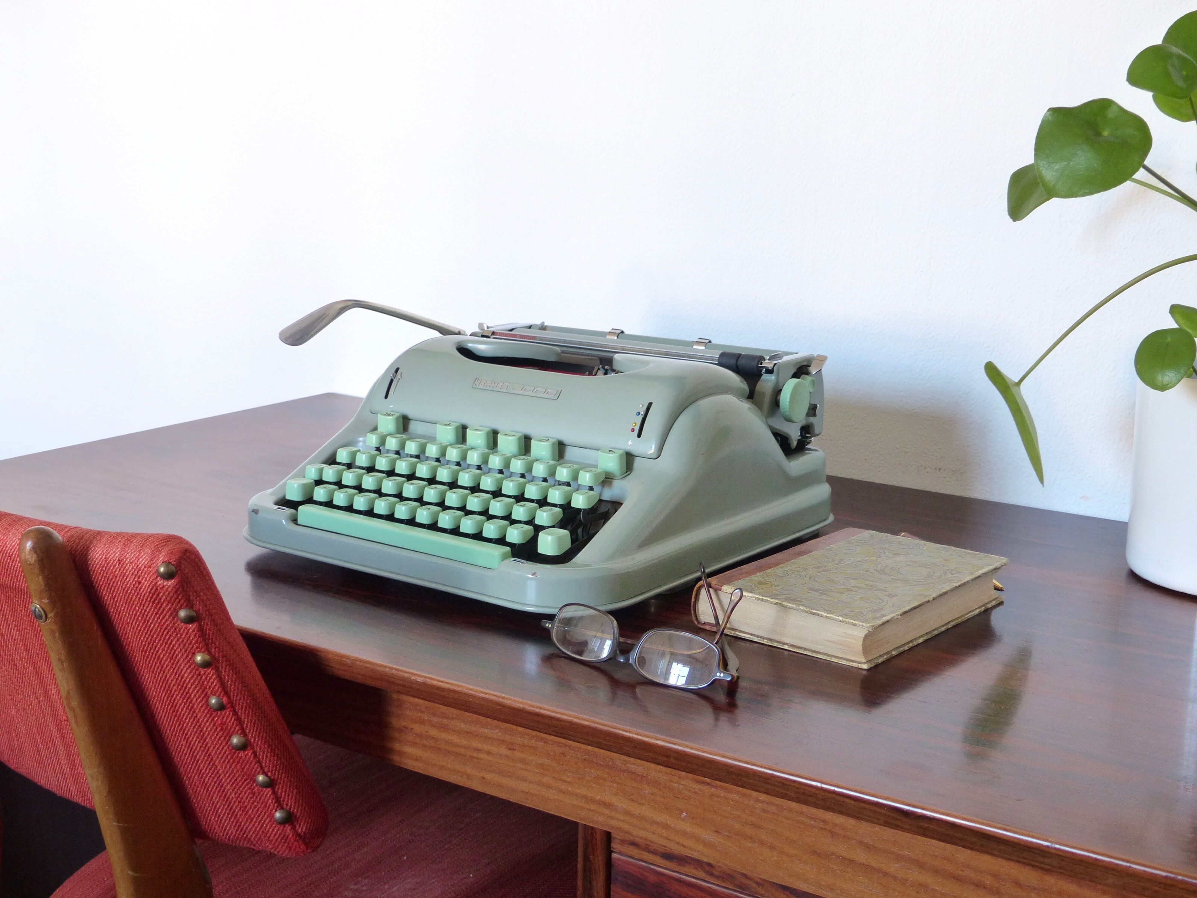 Hermes 3000 green Mint metal typewriter