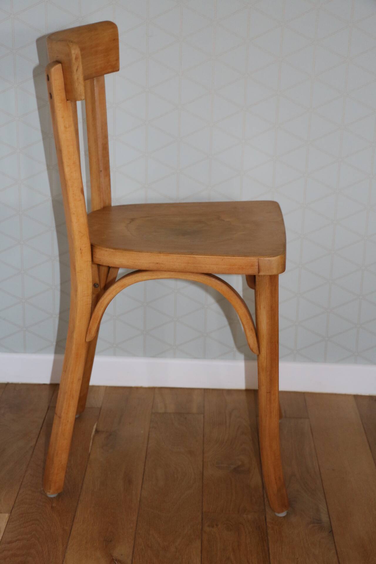 Baumann N°27 light beech chair