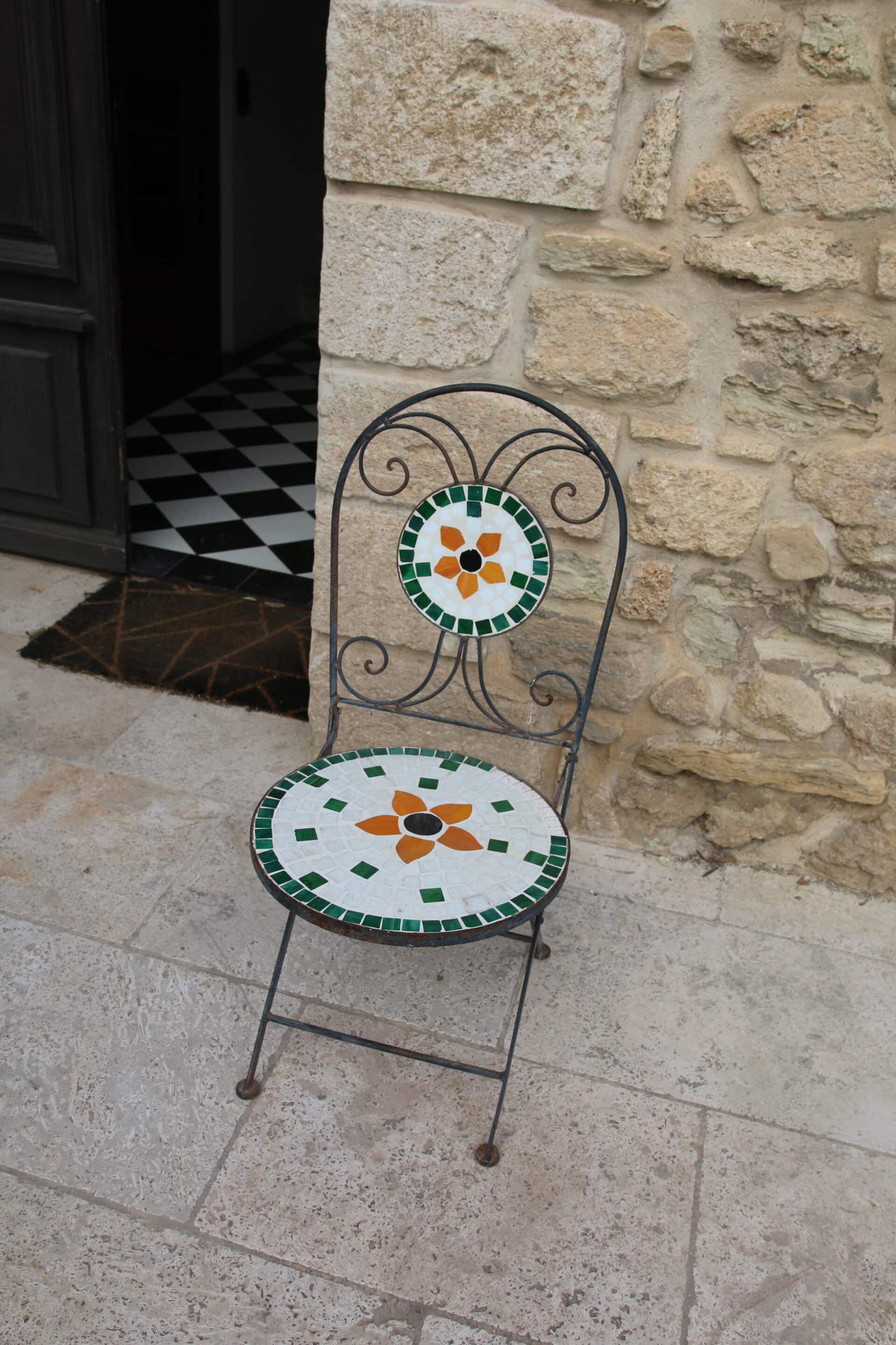 Chaise de jardin pliante fer forgé et mosaïque